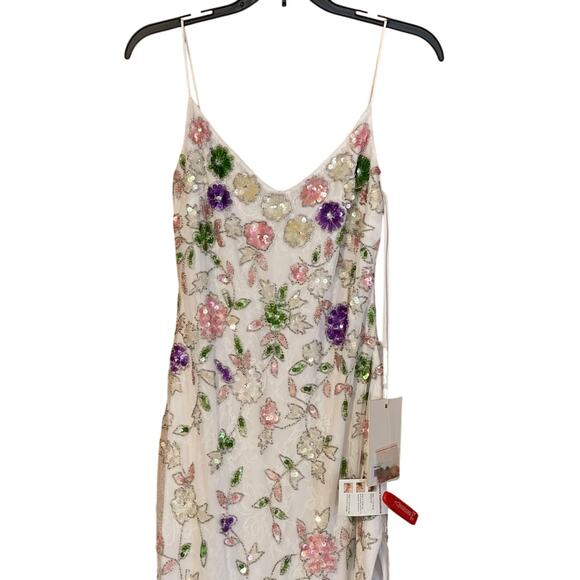 Mac Duggal NWT Size 4 10893 White Multi Embellished Lace Sleeveless V Neck Gown - Picture 6 of 11